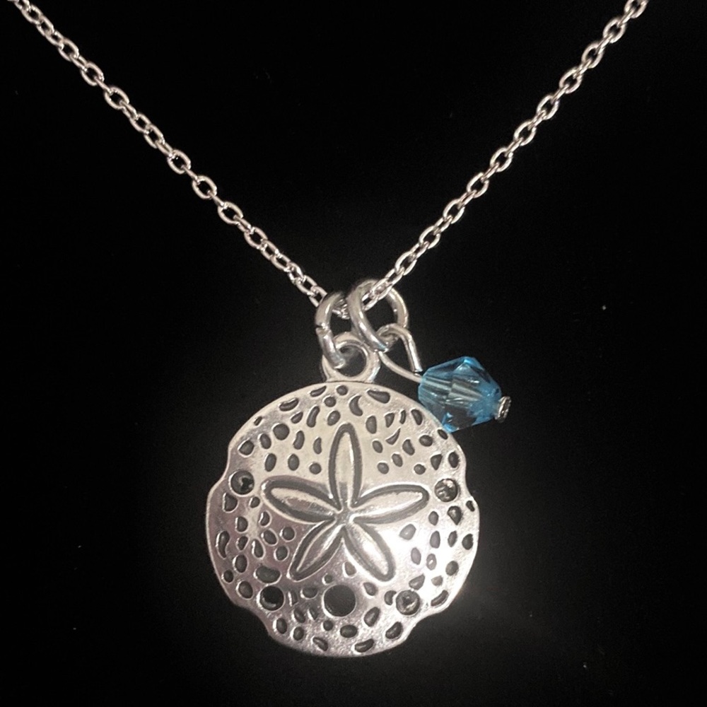 Sand Dollar Necklace Beach - Picture 2 of 8